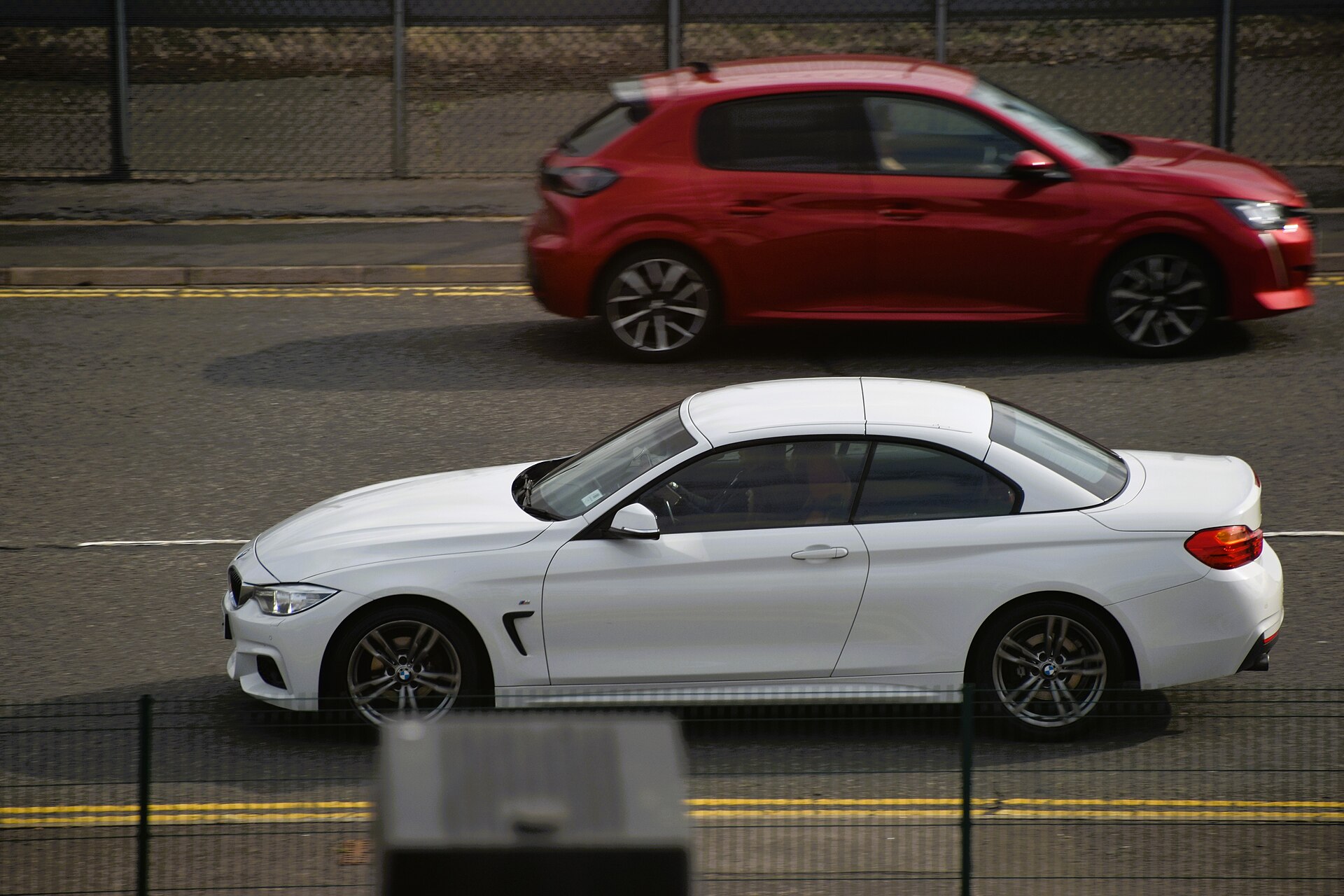 4 Series F33 Cabriolet in a real licensed photograph