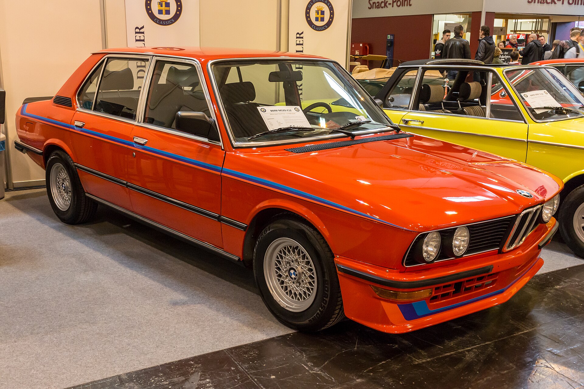 5 Series E12 Sedan in a real licensed photograph