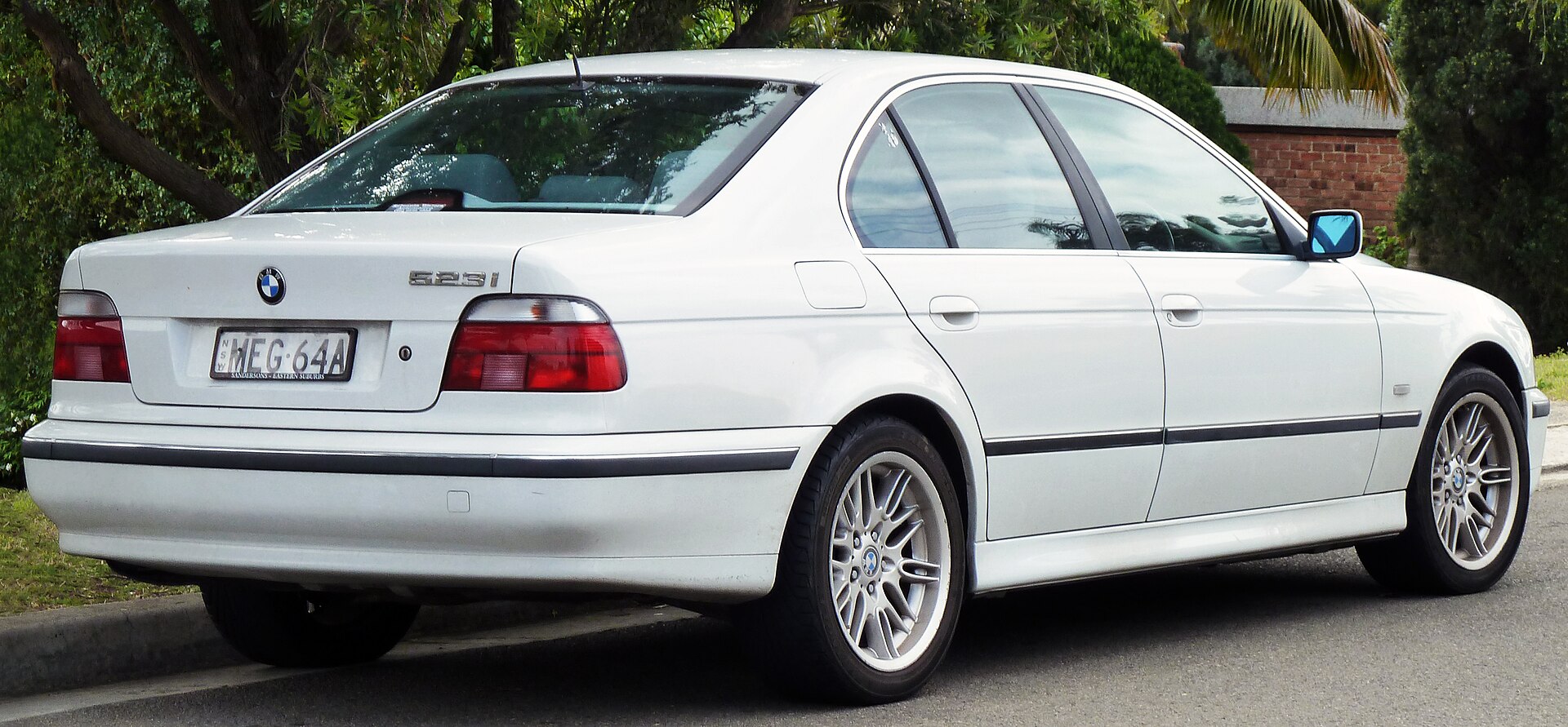 5 Series E39 Sedan in a real licensed photograph