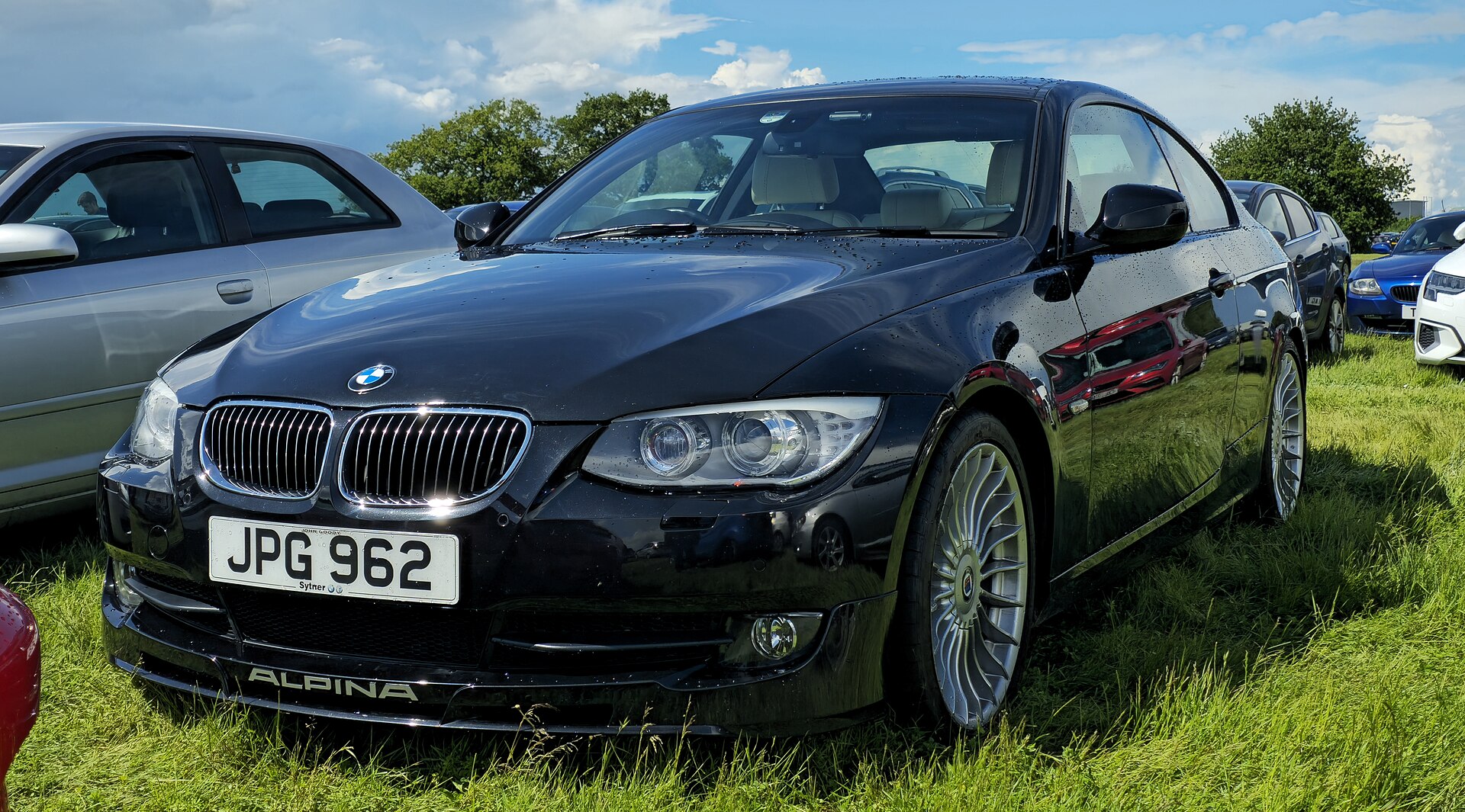 Купе BMW ALPINA B3/D3 E92 Coupé на реальной лицензированной фотографии