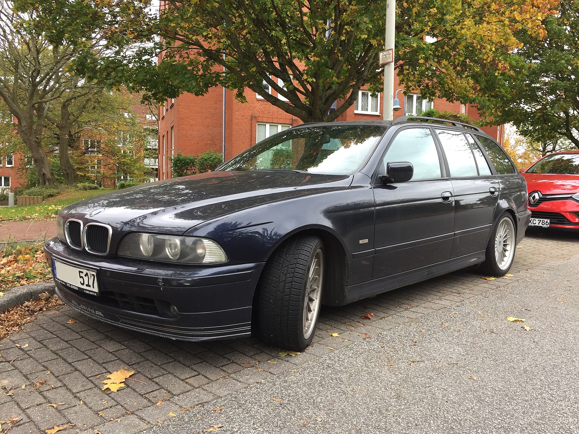 B5 / B10 / D5 ALPINA B10/D10 E39 Touring Touring in a real licensed photograph