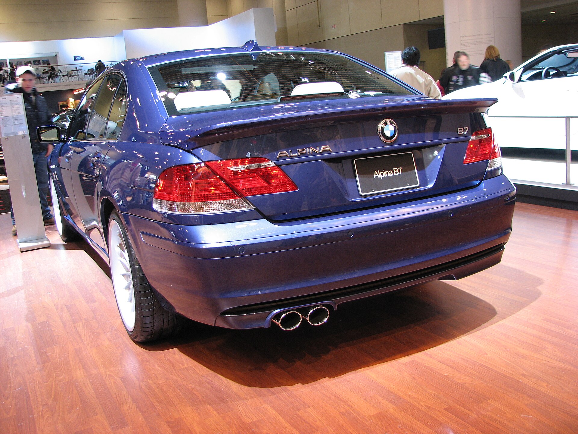 B7 / B11 / B12 ALPINA B7 E66 Long-wheelbase Sedan in a real licensed photograph