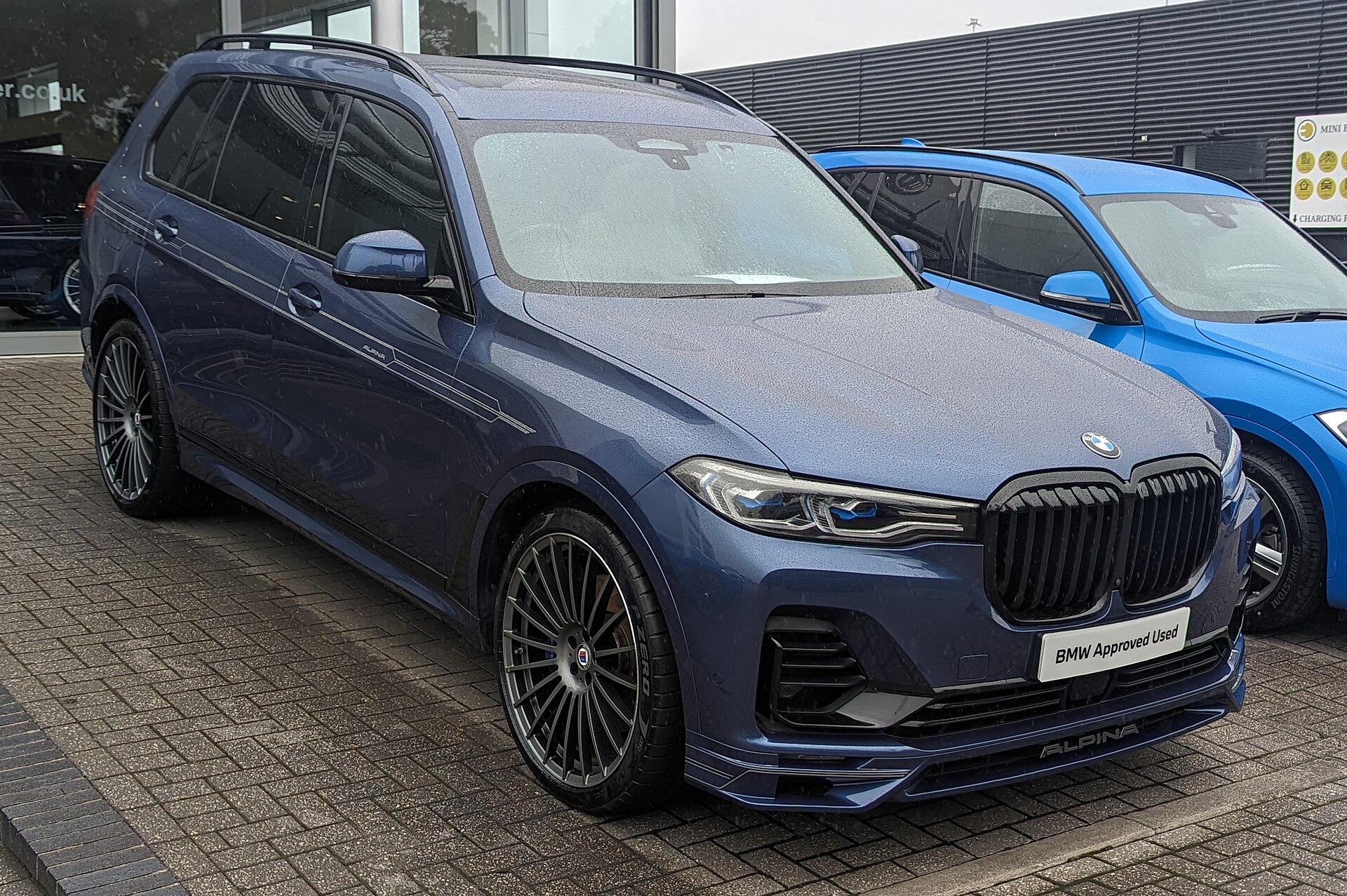 XD3 / XD4 / XB7 ALPINA XB7 G07 Sports Activity Vehicle in a real licensed photograph