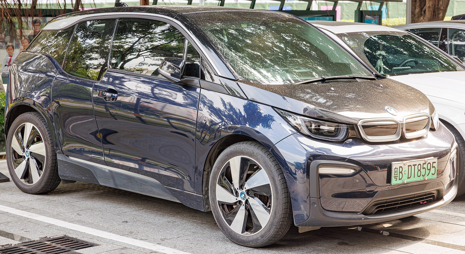 i3 I01 5-door Hatchback in a real licensed photograph