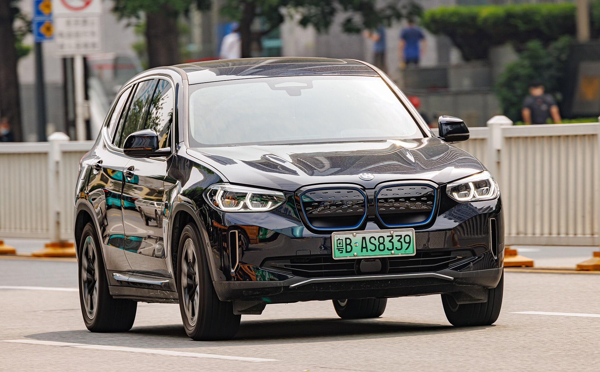 iX3 G08 Sports Activity Vehicle in a real licensed photograph