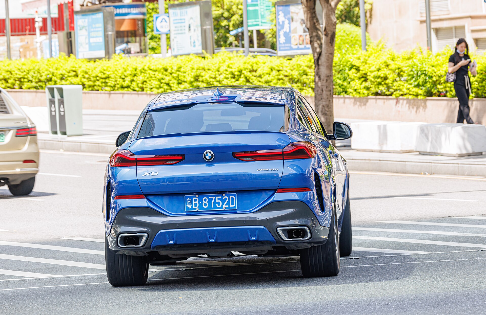 X6 G06 Sports Activity Coupe in a real licensed photograph