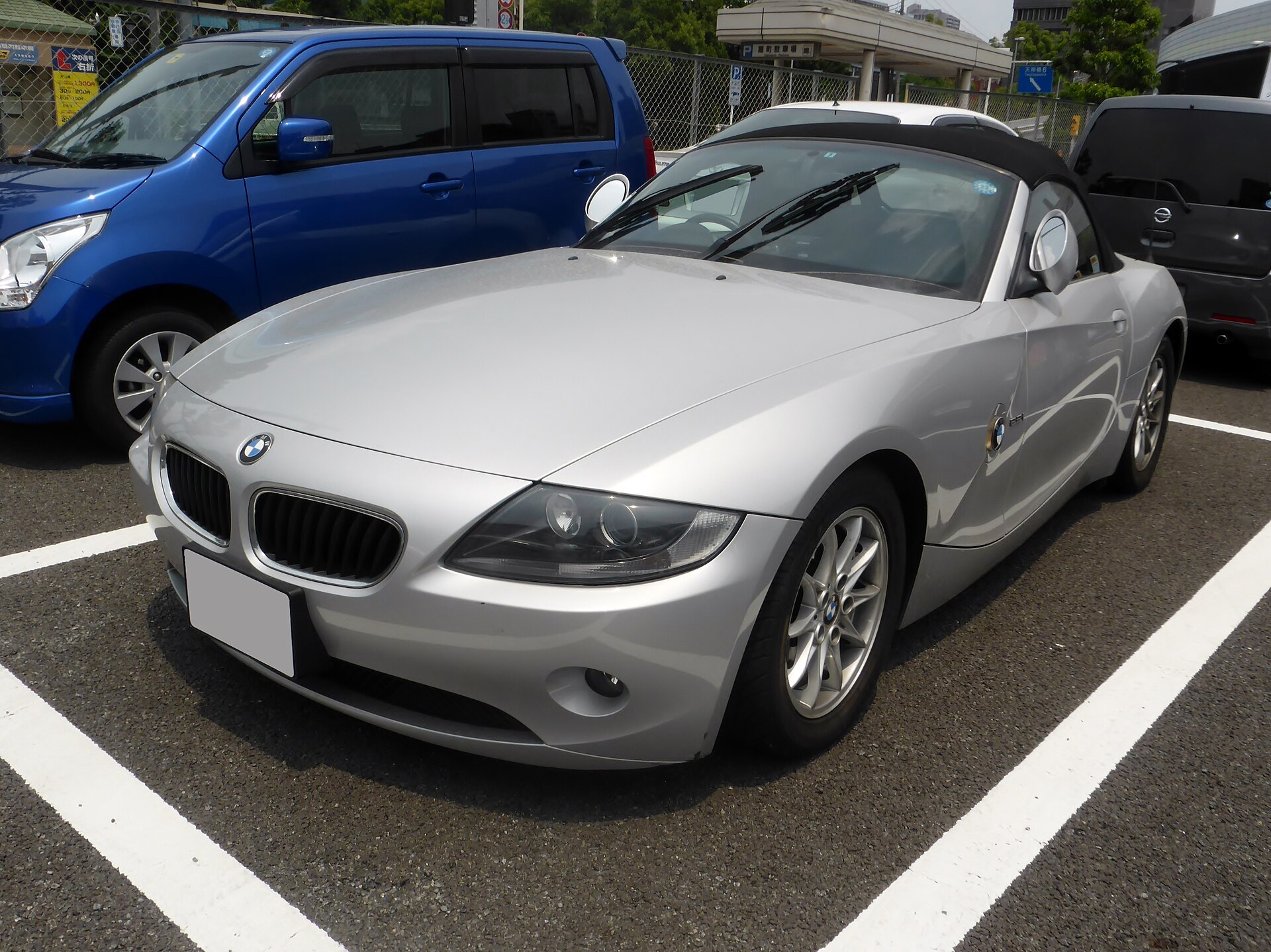 Z4 E85 Roadster in a real licensed photograph